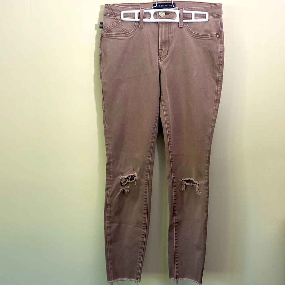 Women’s Rock & Republic zip jeans size 8M